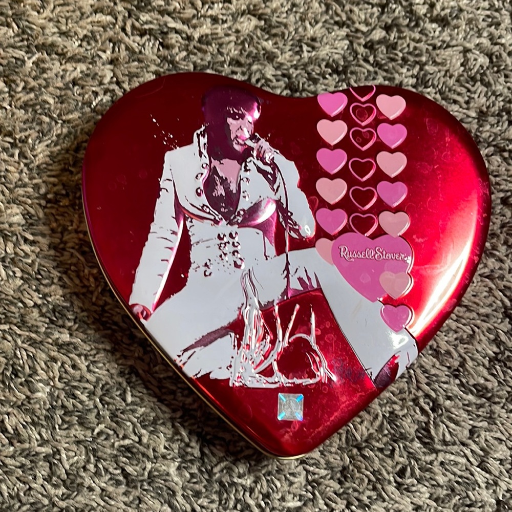 Elvis Tin container Elvis Presley empty tin container red heart
